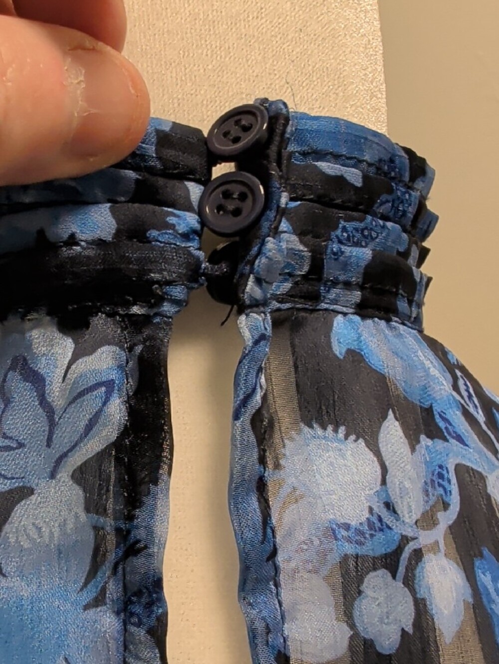 French Connection NWT Size 2 Blue Floral Sheer Long-Sleeve Blouse - Picture 7 of 10